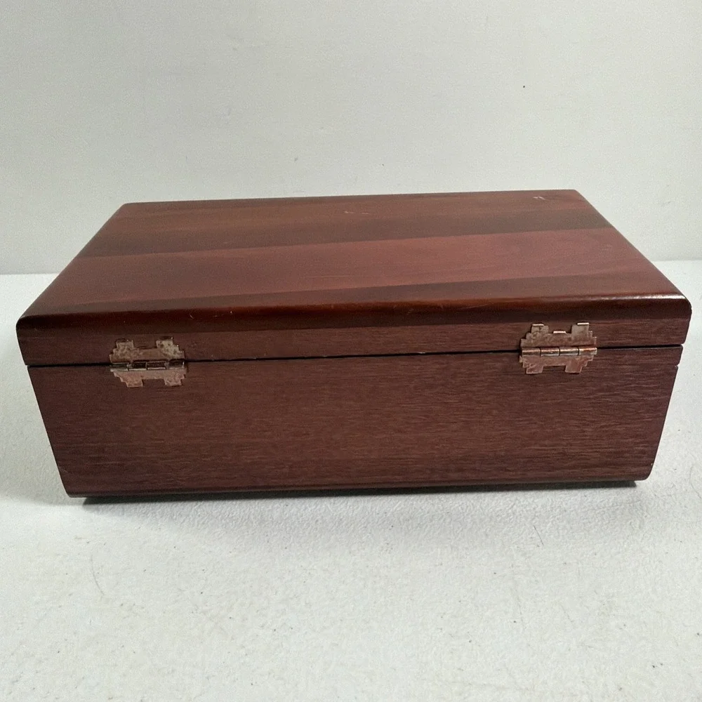 Vtg‎ Miniature Lane Cedar Chest Jewelry Trinket Box 9x5x3.5 NO Key North Dakota